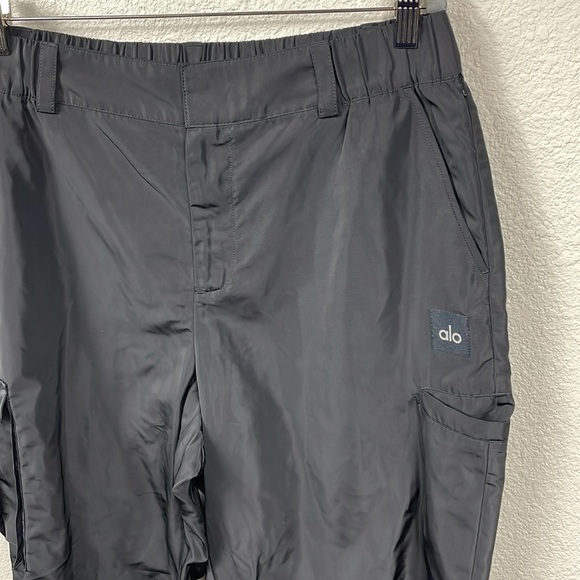 New Alo Yoga Black Break Line Celana Jogger Cargo Pants Relaxed Sz L - Picture 5 of 13